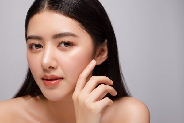 ฉีดฟิลเลอร์ปรับรูปหน้า - กังนัมคลินิก
